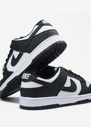 Nike sb dunk low black white charm 4