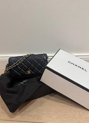 Розкішна сумочка chanel повний комплект (коробка, пильовик, документи) / шкіряна кросбоді шанель