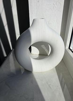 Ваза white circular harmony 6