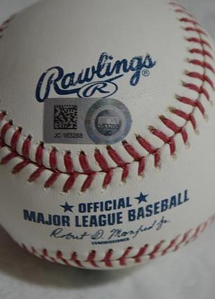 Офіційний бейсбольний м'яч головної ліги бейсболу (official major league baseball) виробництва rawlings.