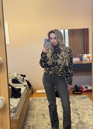 Светр жіночий zara жакардовий з тваринним принтом