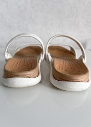 Белые шлепанцы crocs cleo 10043-w6 3