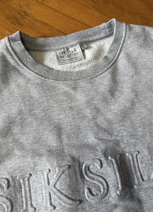 Стильний брендовий світшот siksilk 3