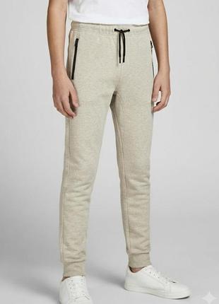 Спортивные штаны трикотажные на мальчика р.13/14 лет zara
