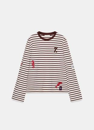 Лонг лонгслів тільник в смужку коричневу з вишивкою нашивкою zara / лонгслив в коричневую полоску с нашивкой вышивкой