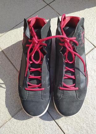 Оригінальні кросівки  jordan 6