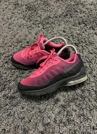 Кросівки жіночі nike air max invigor рожеві