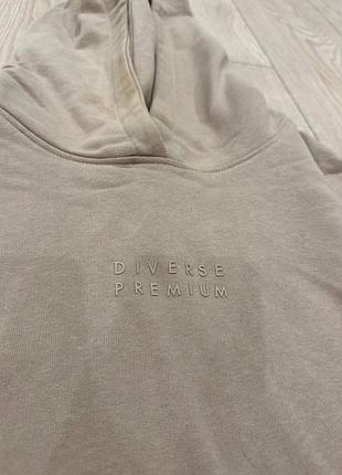 Стильное бежевое худи diverse premium с капюшоном размер s-m