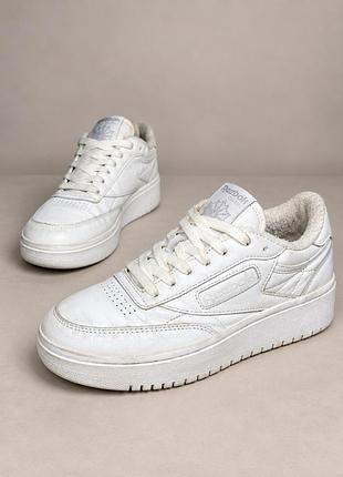 Шкіряні жіночі кросівки reebok club c double, 39 розмір