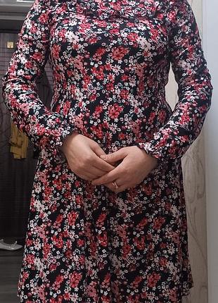 Платье нарядное