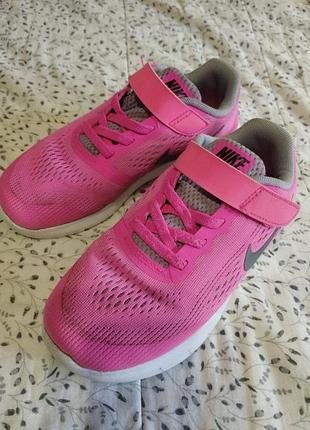 Кросівки для дівчинки nike рожеві