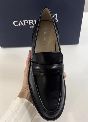 Нові шкіряні лофери caprice