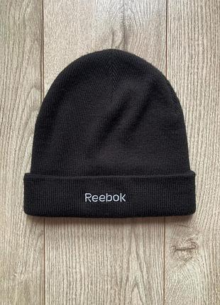 Шапка reebok se logo hat черная m-58 с отворотом теплая трикотажная зимняя спортивная оригинал