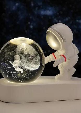Хрустальный 3d ночник астронавт