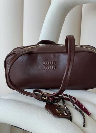 Классическая женская сумка miu miu брендовая сумочка с брелком для девушки кожаная сумочка на плече миу миу для женщины