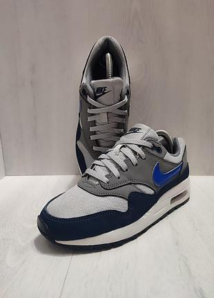 Кроссовки nike 36 - стелька 23 см