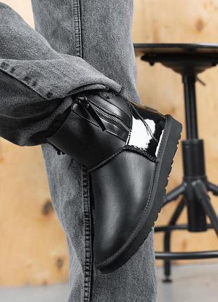 Ugg short zip black leather lacquer 4