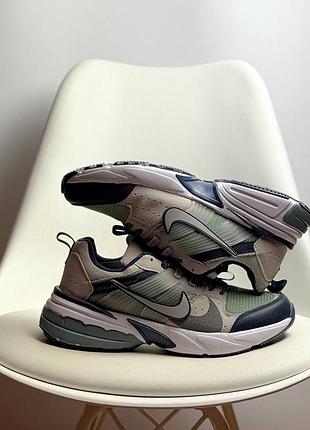 Nike runtekk beige green 6