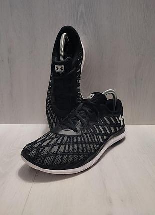Кросівки under armour 38,5 - устілка 24,5 см