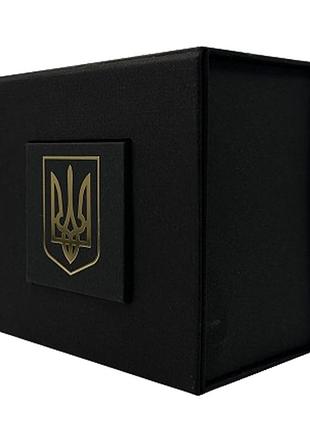 Подарочная картонная коробочка для часов черная с трезубом