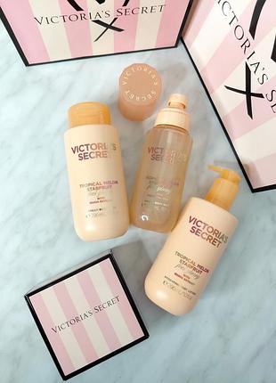 Набір / міст + лосьйон для тіла + крем для душу body care «tropical melon & starfruit». victoria's secret. оригінал 🇺🇸