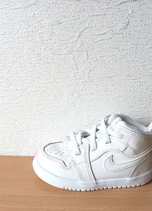 Чудові шкіряні хайтопи кросівки nike jordan 23,5 р. устілка 14,5 см.
