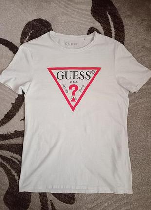 Біла футболка guess