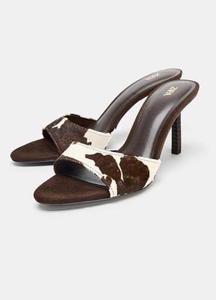 Шльопанці zara шкіряні