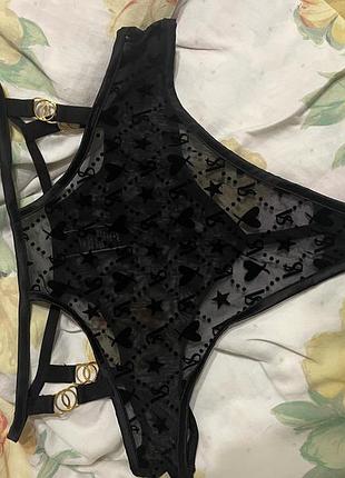 Трусики жіночі victoria’s secret стринги чорні з візерунком
