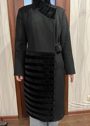 Пальто жіноче naona mazzali чорне з еко хутряними вставками