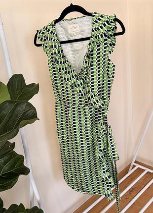 Коротка жіноча сукня kate spade new york шовкова на запах з воланами зелена в клітинку (розмір s / 6)
