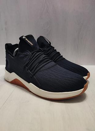 Кросівки reebok 41- устілка 27 см 4