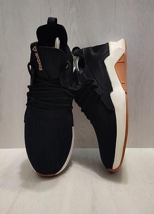 Кросівки reebok 41- устілка 27 см 3