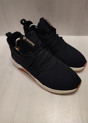 Кросівки reebok 41- устілка 27 см 5