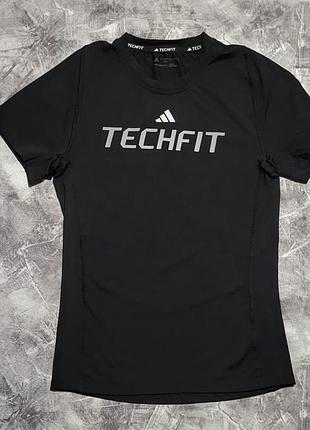 Мужская компрессионная футболка adidas m techfit grafic