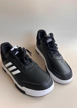 Кросівки adidas чорні 37,5 розмір 23,9 см