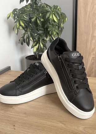 Снікерси жіночі guess чорні