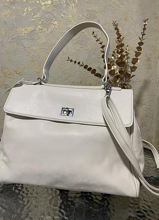 Сумка жіноча balenciaga молочна шкір зам