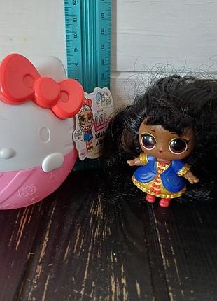 Кукла l.o.l. surprise! из серии hairgoals модное перевоплощение» her majesty ее Величество и шарик из серии hallo kitty