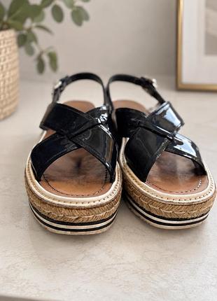 Оригінальні босоніжки prada, розмір 39 3