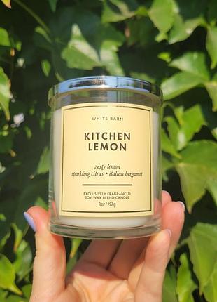 Ароматная свеча kitchen lemon от bath &amp; body works