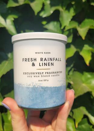 Ароматна свічка fresh rainfall & linen  від bath&body works