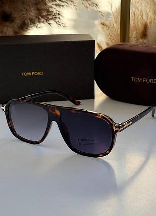 Солнцезащитные очки унисекс. хамелеони . tom ford фотохромные