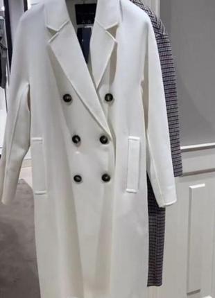 Шикарное белое новое пальто. шерсть4 фото