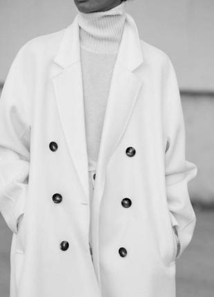 Шикарное белое новое пальто. шерсть5 фото