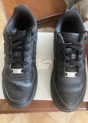 Кросівки nike чорні 36.5