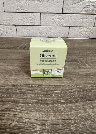 Крем для обличчя d'oliva olivenöl exclusive інтенсивний для сухої та дуже сухої шкіри