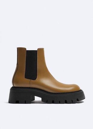 Чоботи на товстий підошві zara