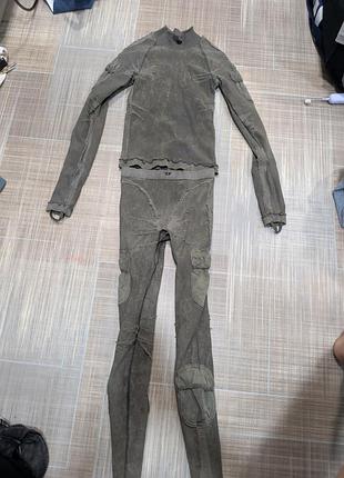 Жіночий комплект diesel

distressed лонгслів + легінси,

сірий