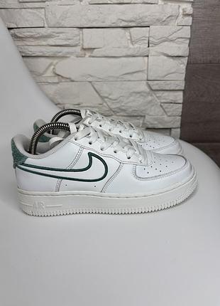 Оригінальні дитячі підліткові кросівки nike air force 1 lv8 3 "resort & sport" 35р(22 см)